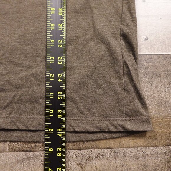 Ariat Graphic T-Shirt Heather Brown Ranch Scene – Men's Size Large - Picture 5 of 6